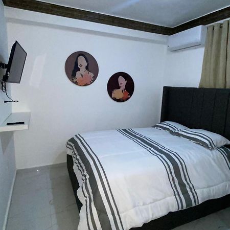 Acogedor Apartamento ซานติอาโก เด ลอสกาบาเญโรส ภายนอก รูปภาพ